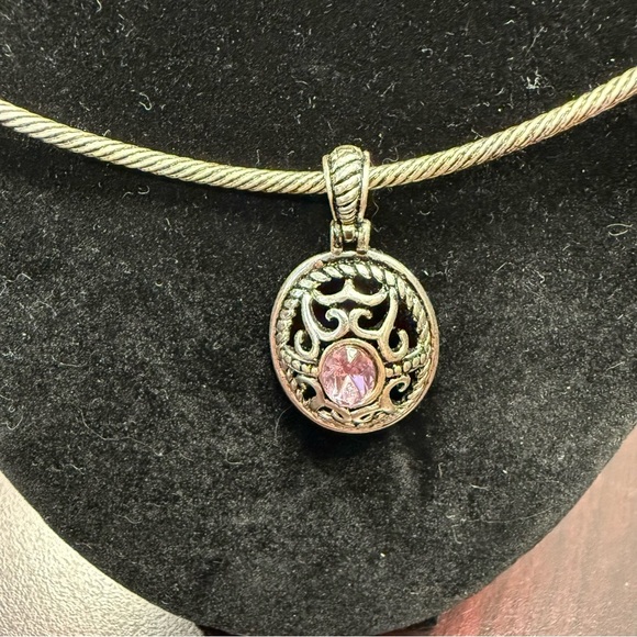 Avon scroll pendant/earring faceted stone Silver/Pink Vintage Necklace set - Picture 6 of 9